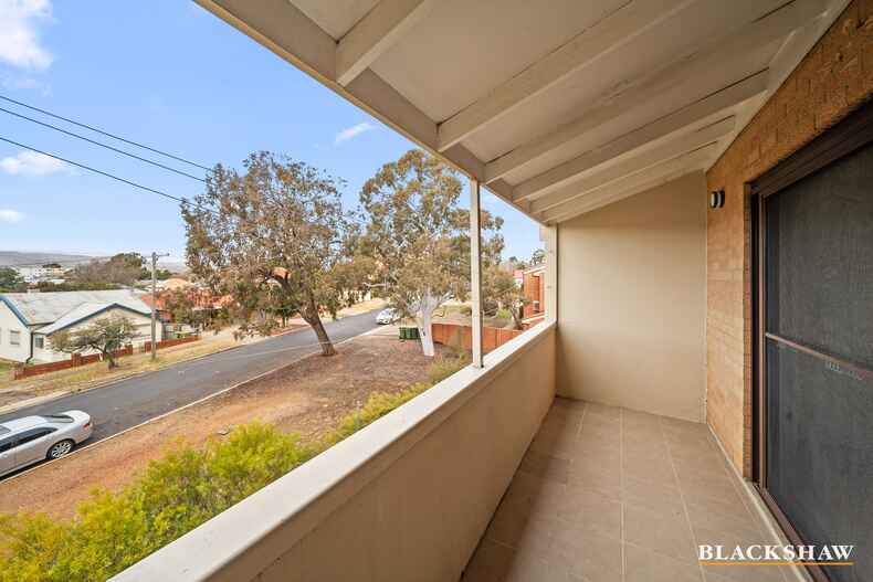 3/83 Derrima Road Queanbeyan