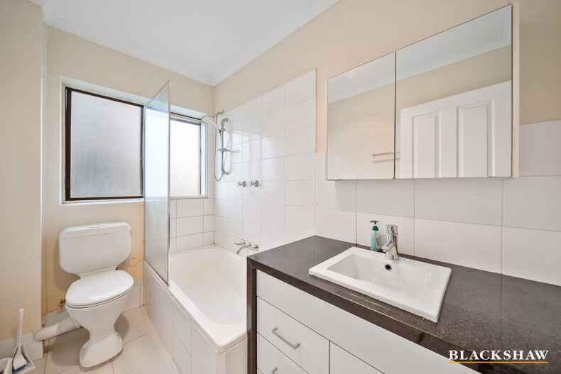 3/83 Derrima Road Queanbeyan