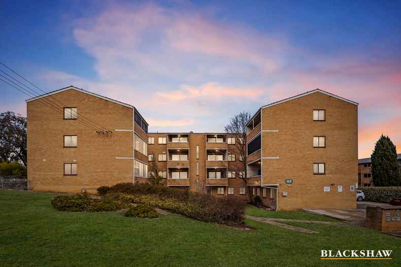 3/83 Derrima Road Queanbeyan