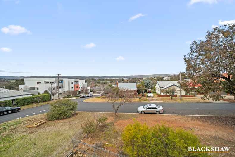 3/83 Derrima Road Queanbeyan
