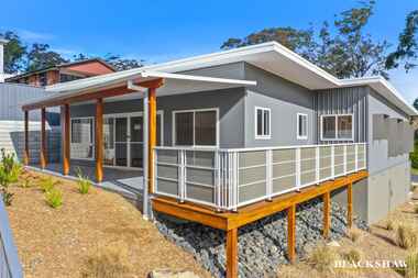 6 Throsby Crescent Sunshine Bay