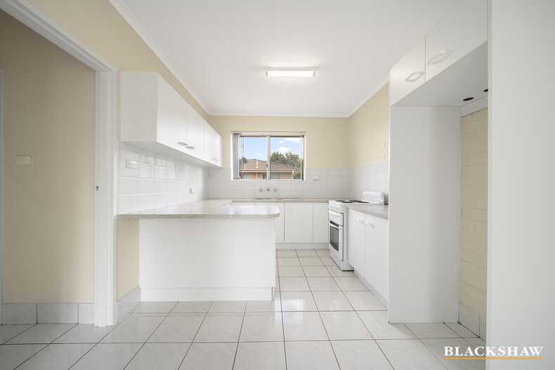 5/63 Molonglo Street Queanbeyan