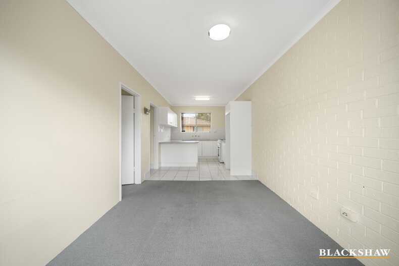 5/63 Molonglo Street Queanbeyan