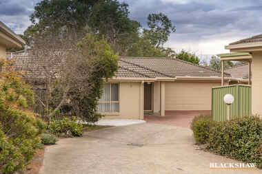 8/131 Britten Jones Drive Holt