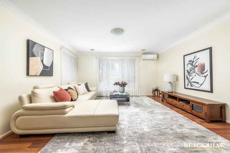 8/131 Britten Jones Drive Holt