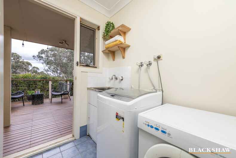 8/131 Britten Jones Drive Holt