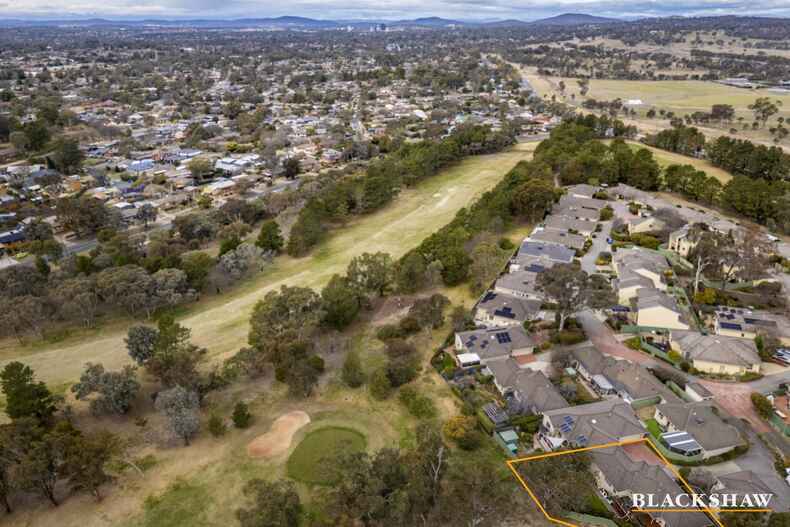 8/131 Britten Jones Drive Holt