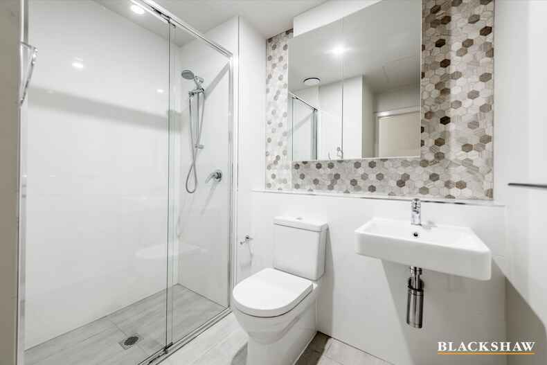 176/35 Oakden Street Greenway