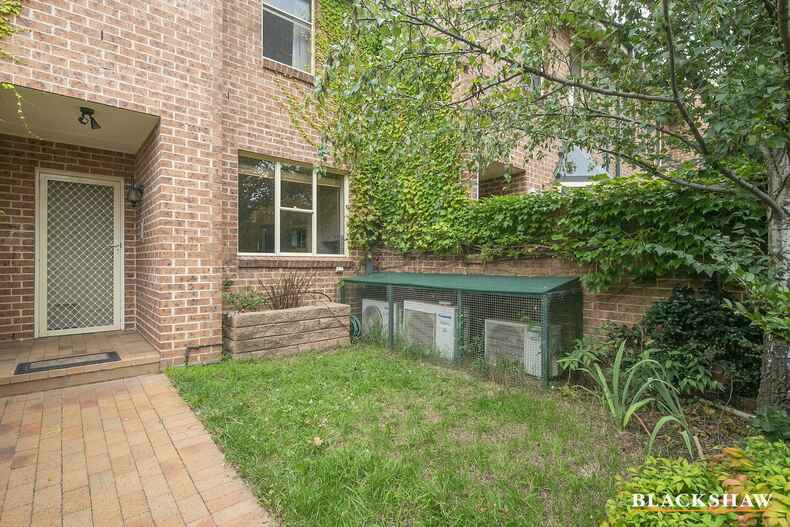 6/3 Ovens Street Griffith