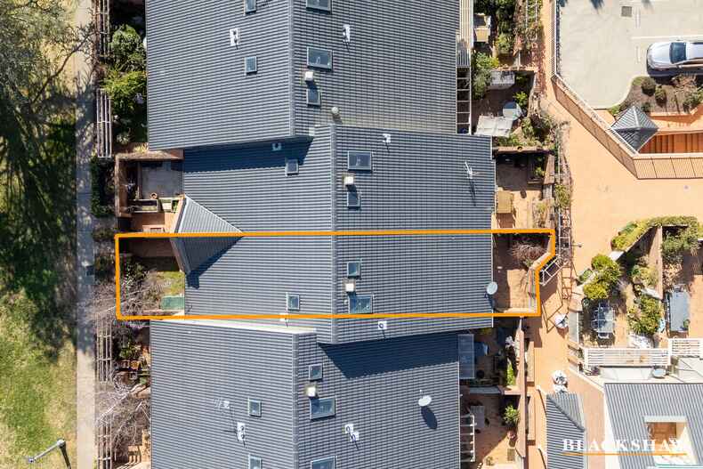 6/3 Ovens Street Griffith