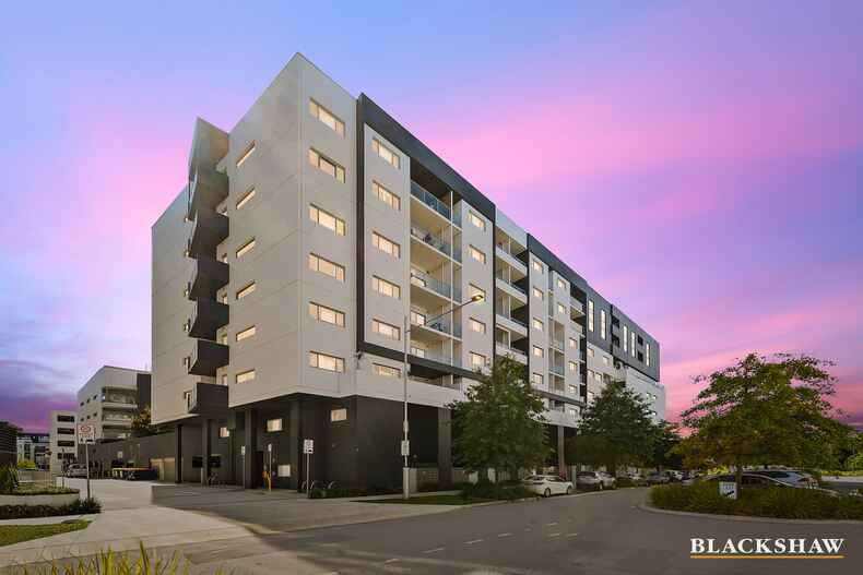 86/35 Oakden Street Greenway