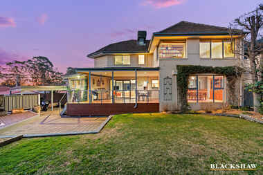 9 Hamilton Row Yarralumla