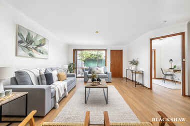 13/12 Luke Street Holt