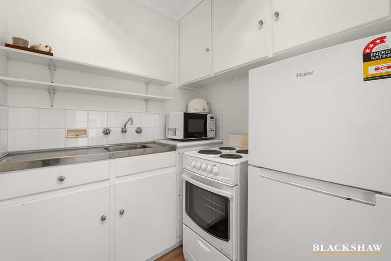 4/51 Hampton Circuit Yarralumla