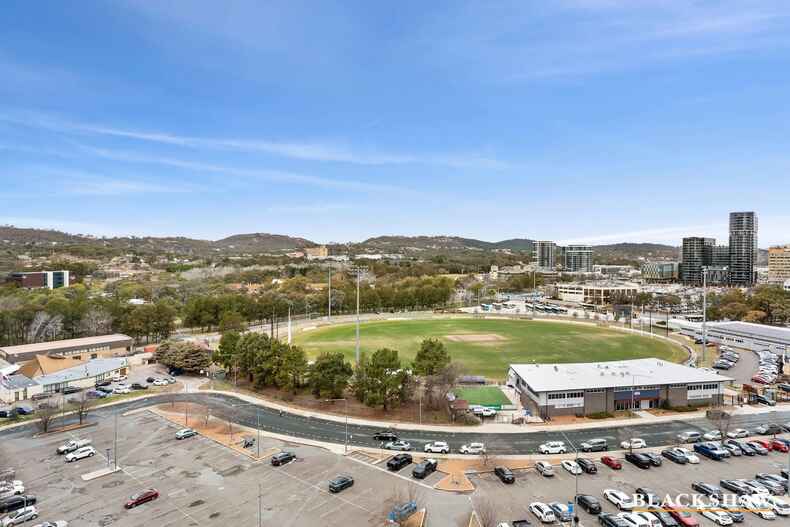 142/7 Irving Street Phillip