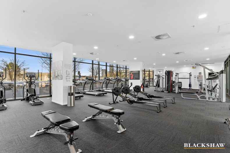 142/7 Irving Street Phillip