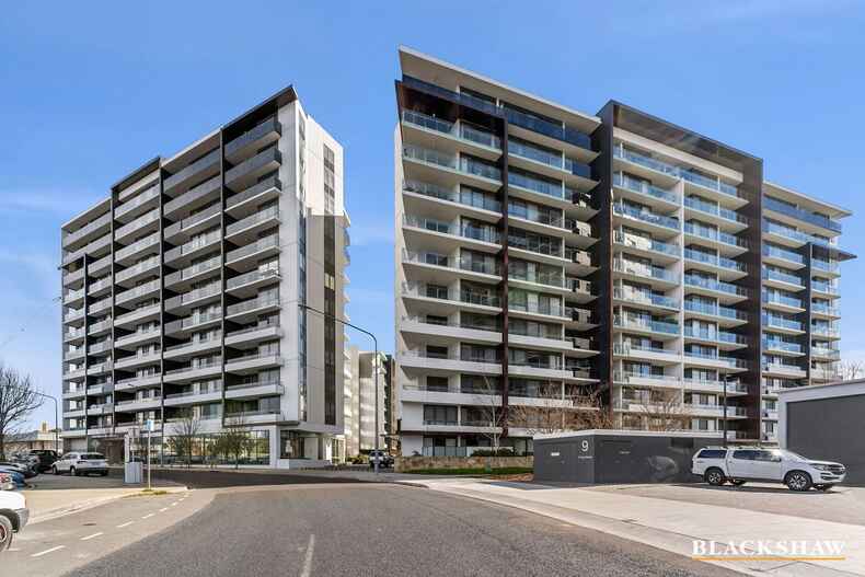 142/7 Irving Street Phillip