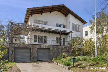 125 Monaro Cres  Red Hill