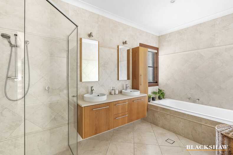 3 Deane Street Yarralumla