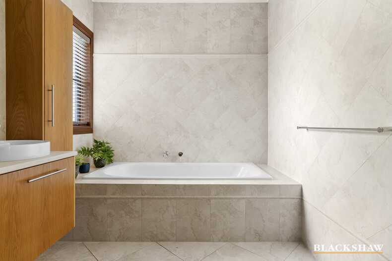 3 Deane Street Yarralumla