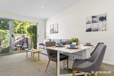 8/25 Macrobertson Street Mawson