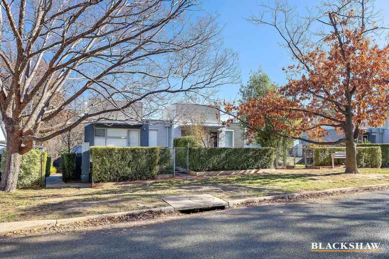 8/25 Macrobertson Street Mawson