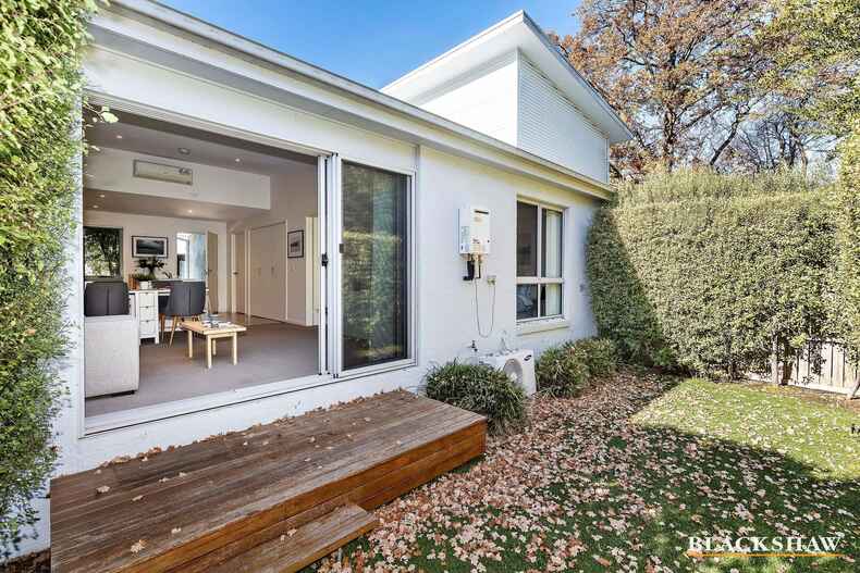 8/25 Macrobertson Street Mawson