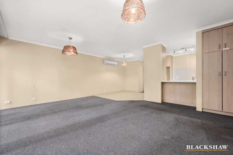 4/16 Eyre Street Griffith