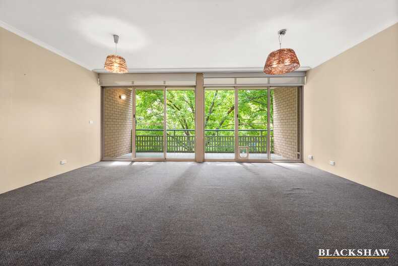 4/16 Eyre Street Griffith