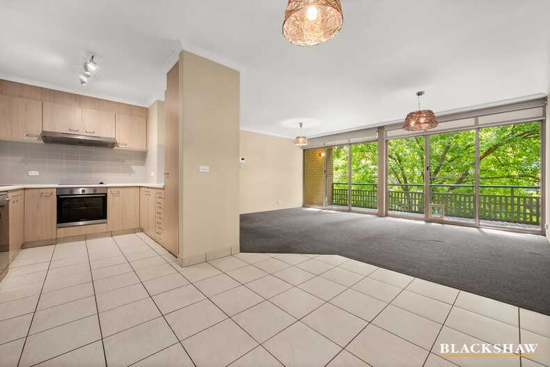 4/16 Eyre Street Griffith