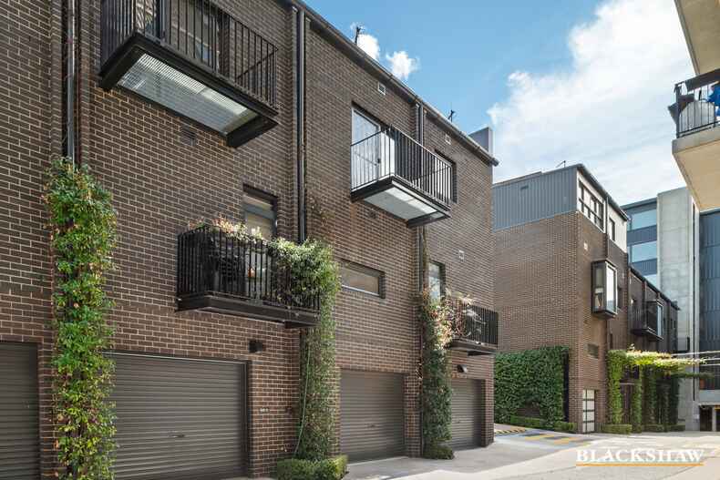 9/10 Parbery Street Kingston 9/10 Parbery Street Kingston