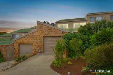 4/122-124 Tharwa Road Queanbeyan