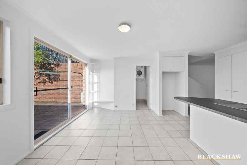 4/122-124 Tharwa Road Queanbeyan