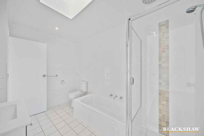 4/122-124 Tharwa Road Queanbeyan