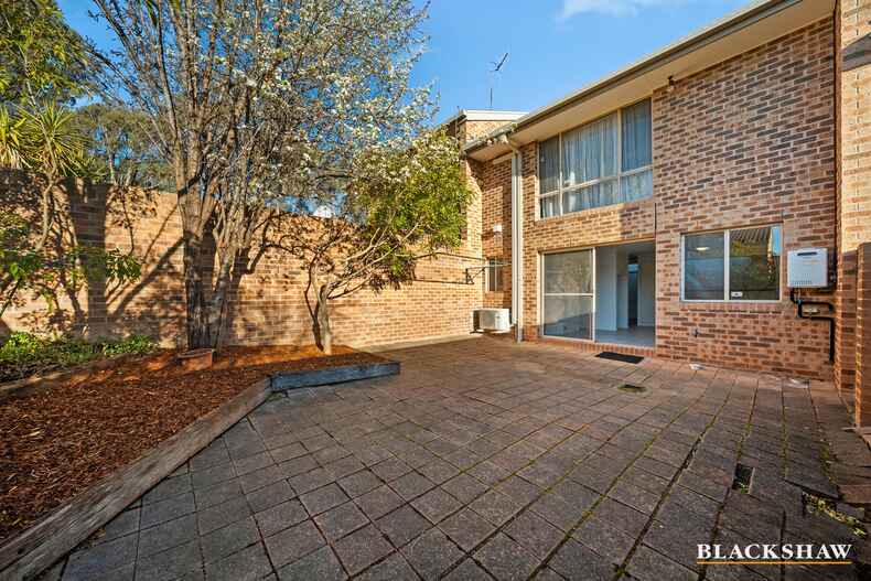 4/122-124 Tharwa Road Queanbeyan