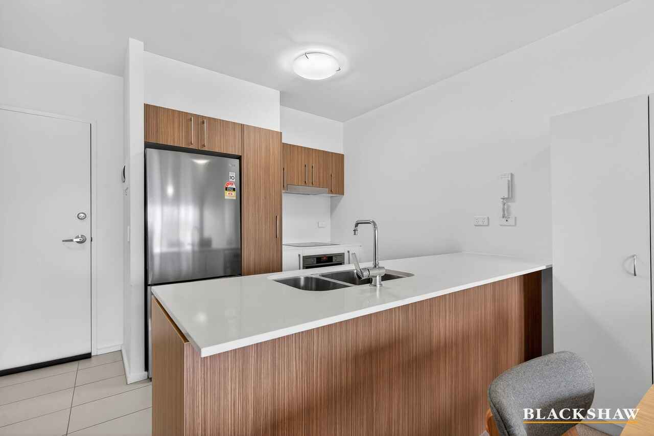 5/40 Philip Hodgins Street Wright