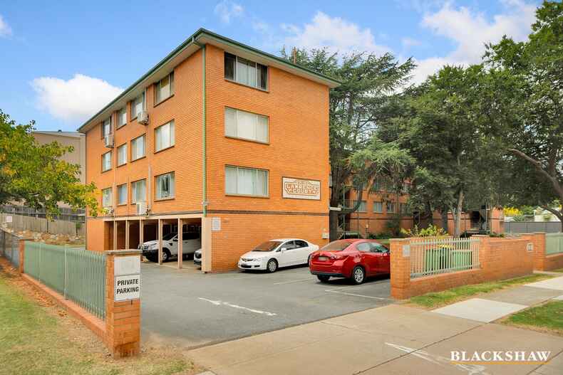 16/74-80 Collett Street Queanbeyan