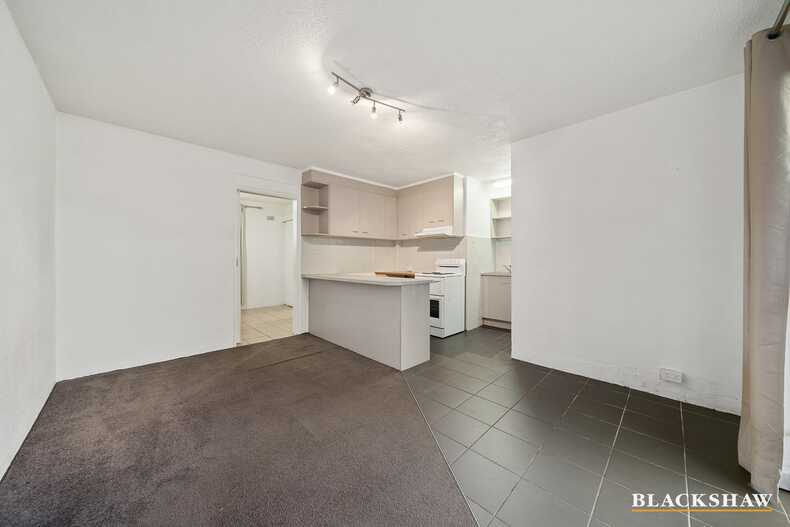 4/10 Waniassa Street Queanbeyan
