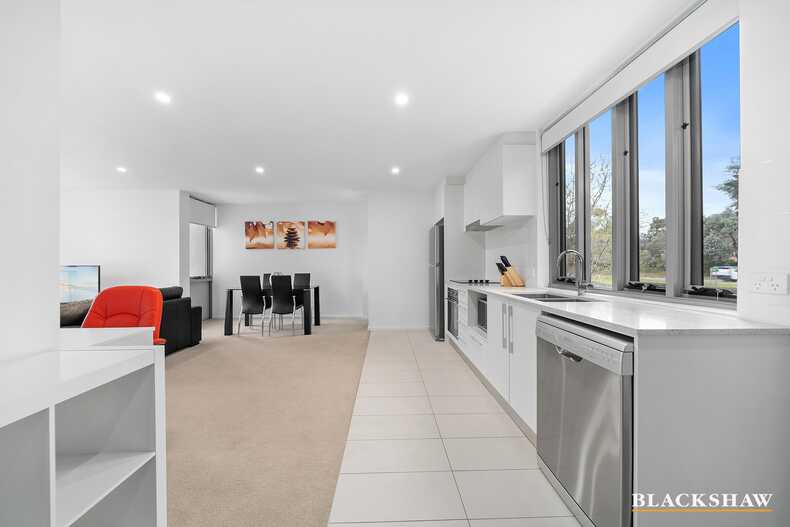 26/41 Hampton Circuit Yarralumla