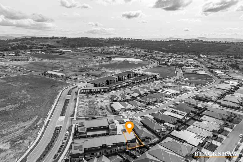 8/2 Mary Street Googong