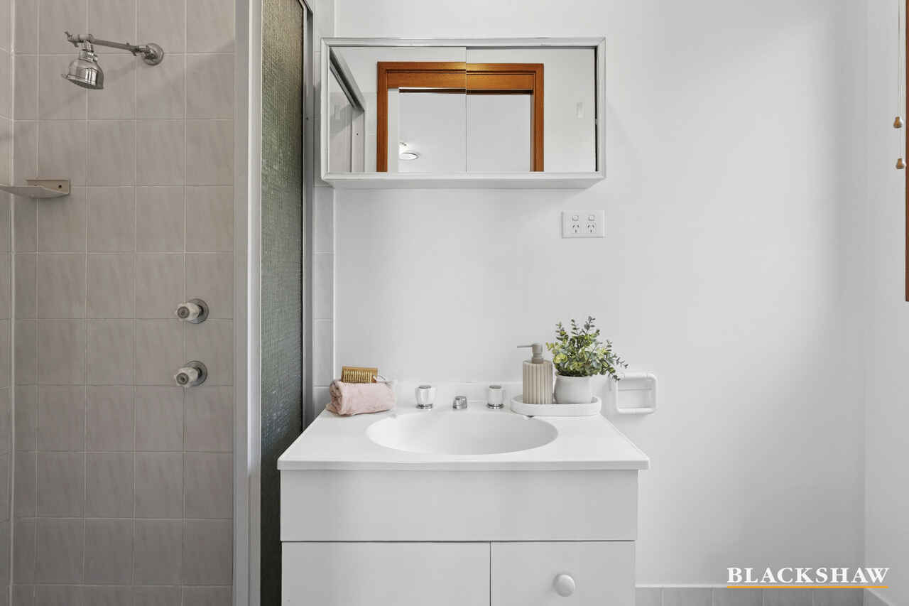 6 Caddy Place Florey