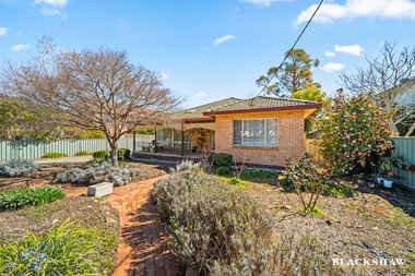 12 Yarrow Street Queanbeyan East