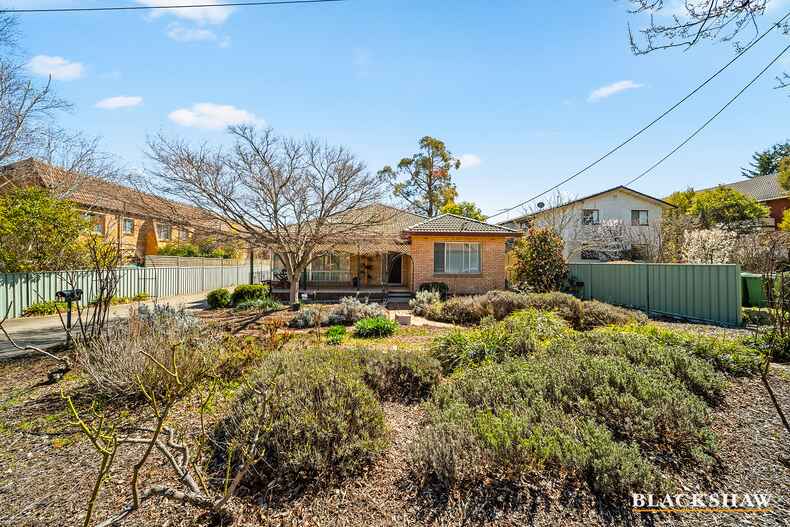 12 Yarrow Street Queanbeyan East 12 Yarrow Street Queanbeyan East