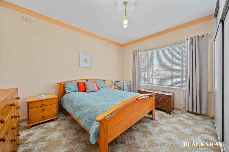 12 Yarrow Street Queanbeyan East 12 Yarrow Street Queanbeyan East