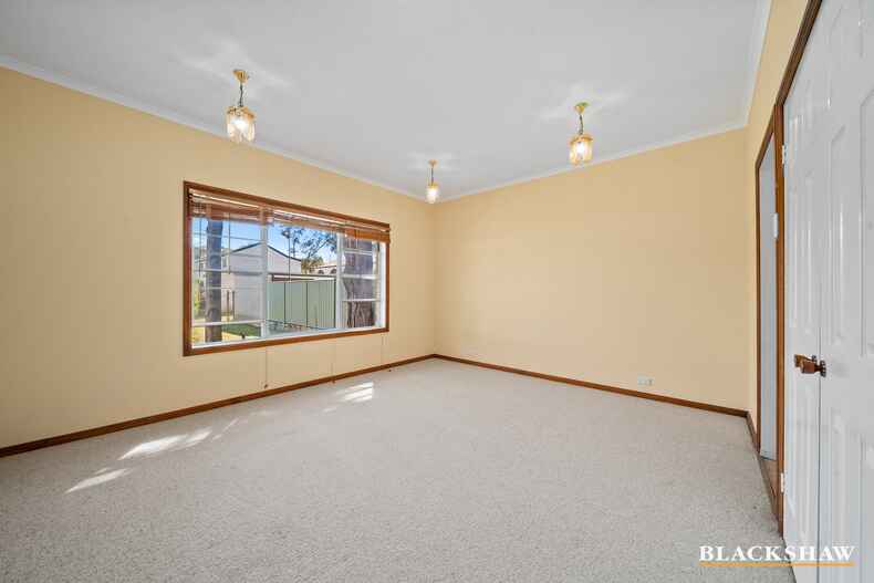 12 Yarrow Street Queanbeyan East 12 Yarrow Street Queanbeyan East