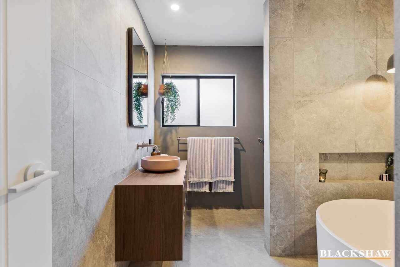 4 Quambi Drive Rosedale