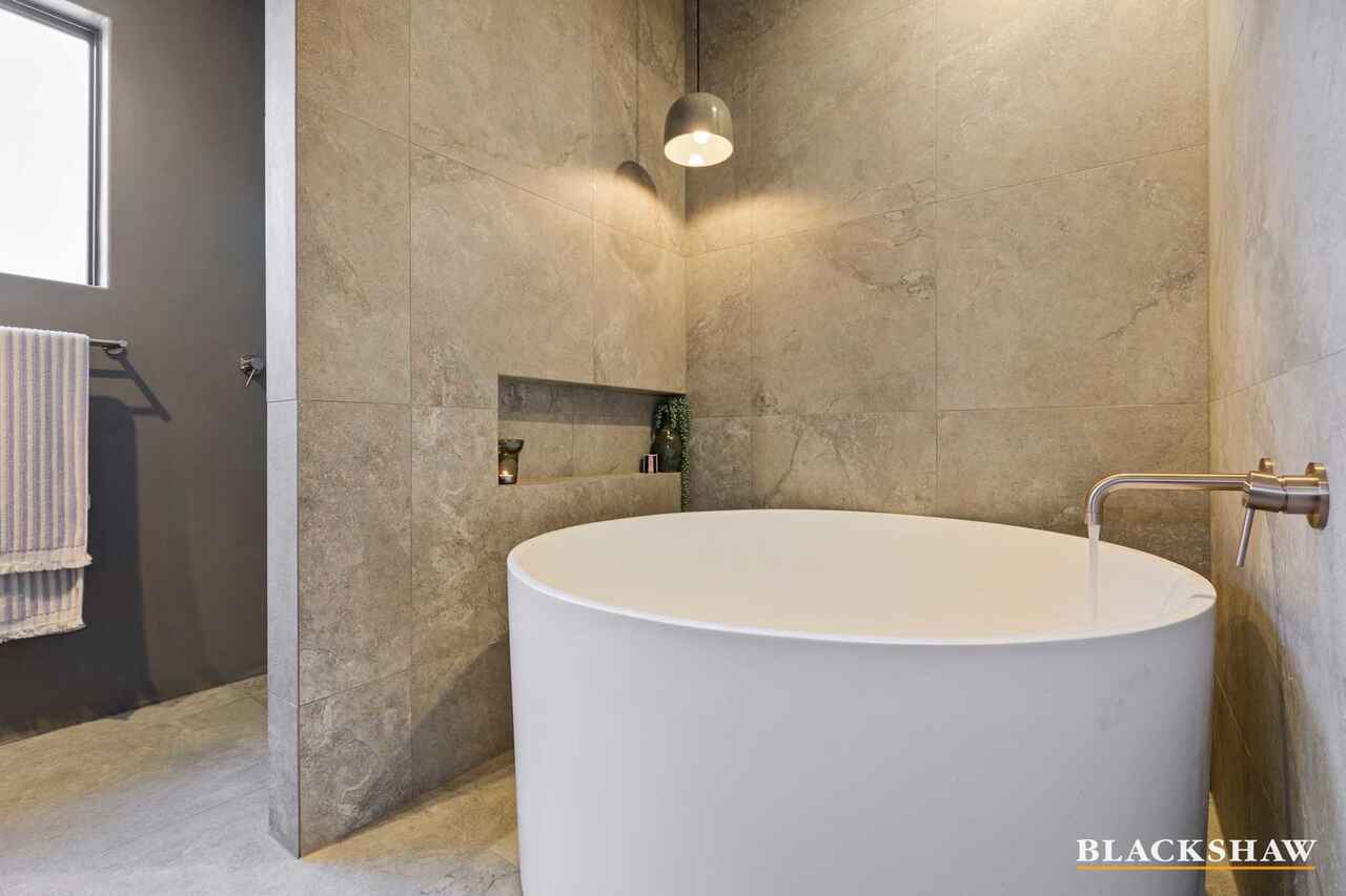 4 Quambi Drive Rosedale