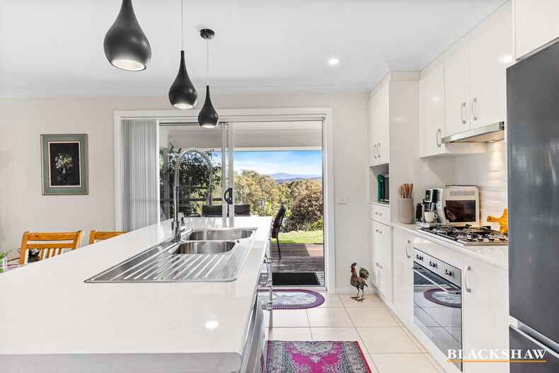 34A Broomfield Crescent Long Beach