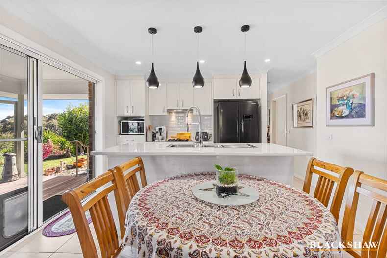 34A Broomfield Crescent Long Beach