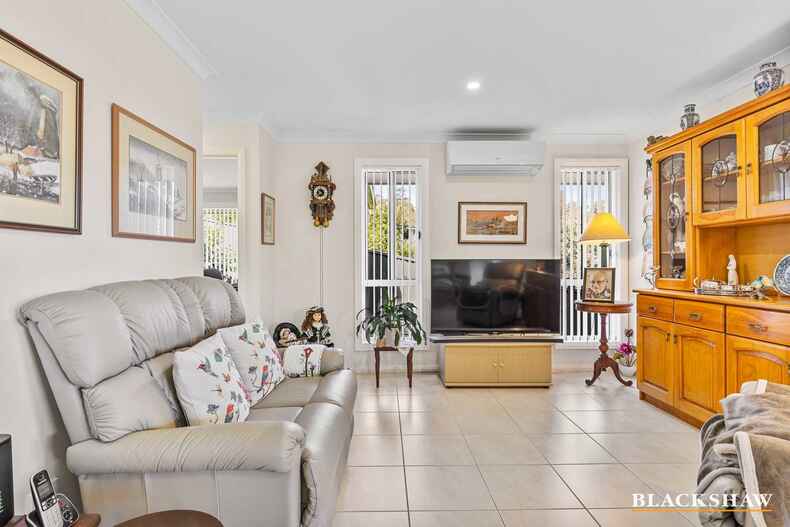 34A Broomfield Crescent Long Beach